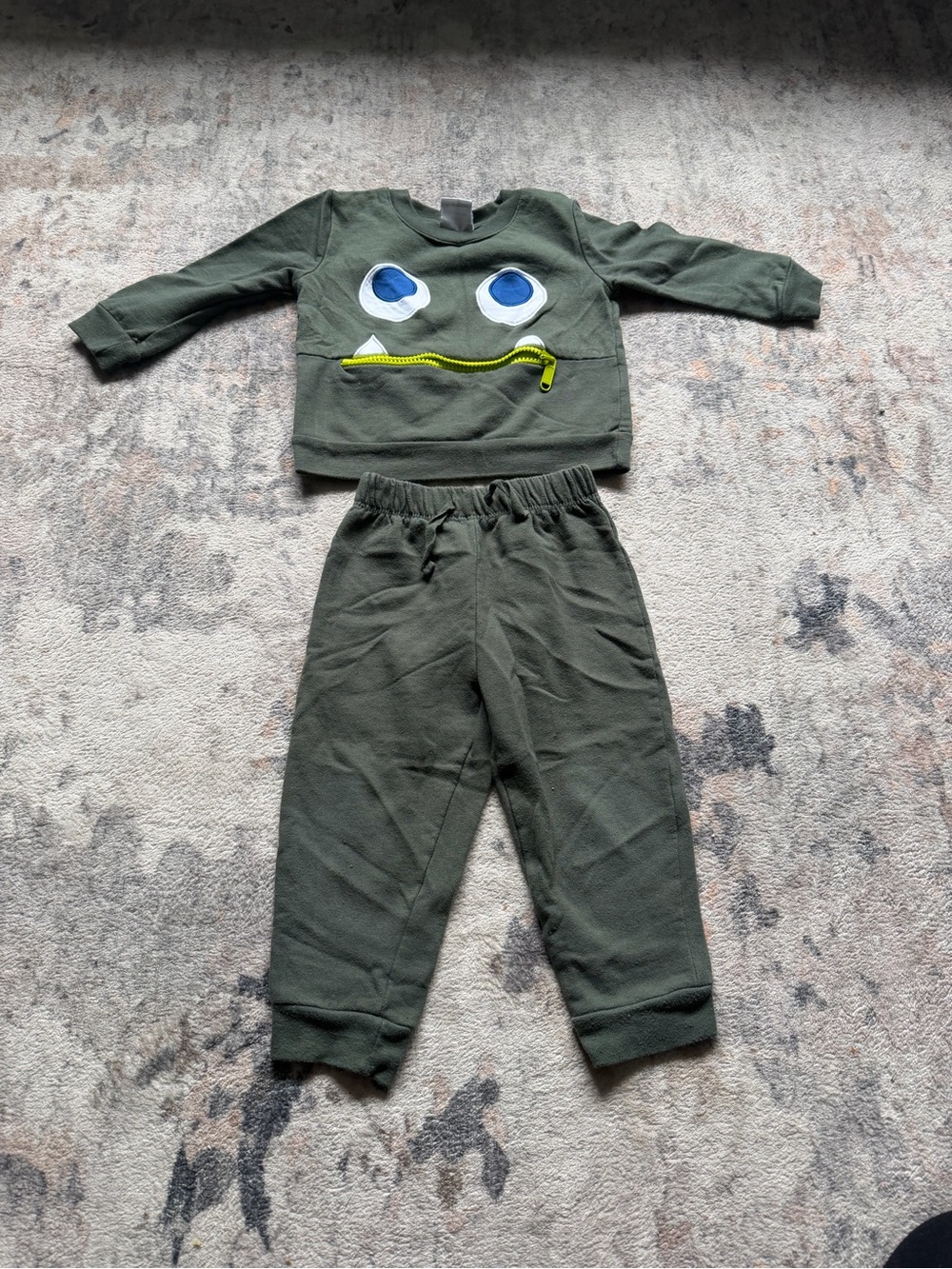 Baby’s bundle - Picture 3 of 9